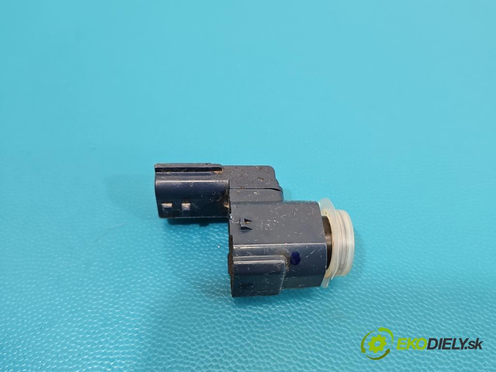 Mitsubishi Eclipse Cross  1.5 T 163 hp manual 120 kW 1499 cm3 5- snímač parkování 990C75