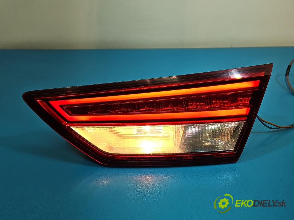 Seat Leon III 2012-2020 2.0 tdi 150 HP manual 110 kW 1968 cm3 5- svetlo / reflektor zadné pravé  (Kľučka dverí ostatné)