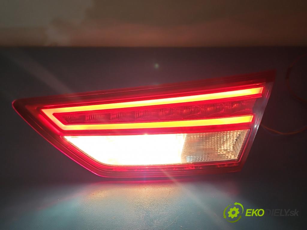 Seat Leon III 2012-2020 2.0 tdi 150 HP manual 110 kW 1968 cm3 5- svetlo / reflektor zadné pravé  (Kľučka dverí ostatné)