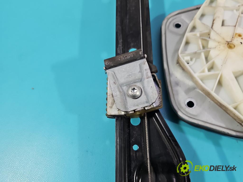 Vw Golf plus 1.4 TSI 122 hp manual 90 kW 1390 cm3 5- mechanismus stahování přední levý 5K0959793A