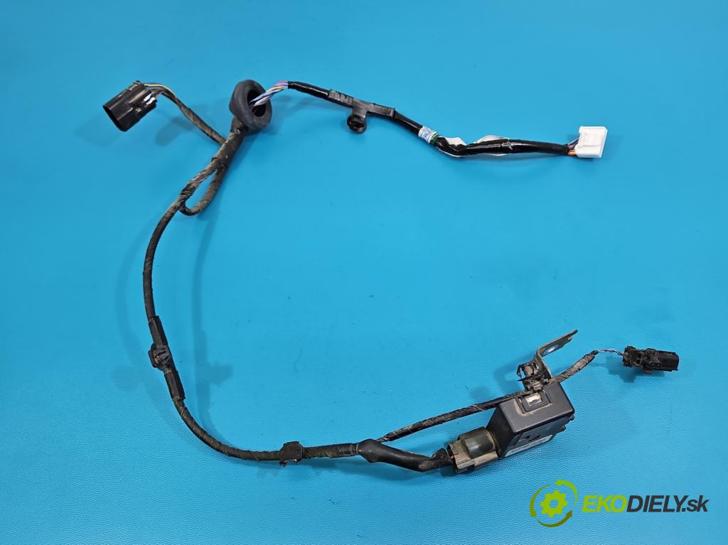 Mitsubishi Eclipse Cross  1.5 T 163 HP manual 120 kW 1499 cm3 5- Zväzok: ostatné G8D-640M-BUZ