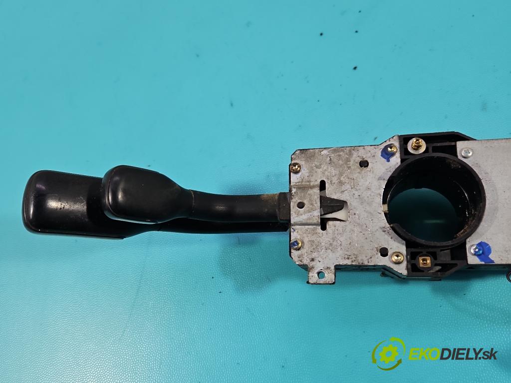 Audi 80 B4 1991-1994 1.9 tdi 90 HP manual 66 kW 1896 cm3 5- prepínač komplex: 443953513H (Prepínacie páčky pod volantom)