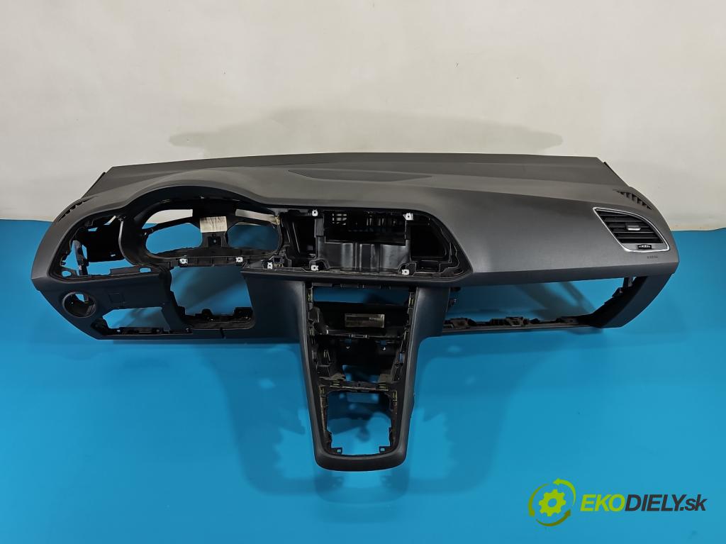 Seat Leon III 2012-2020 2.0 tdi 150 hp manual 110 kW 1968 cm3 5- kokpit,přistrojova deska 