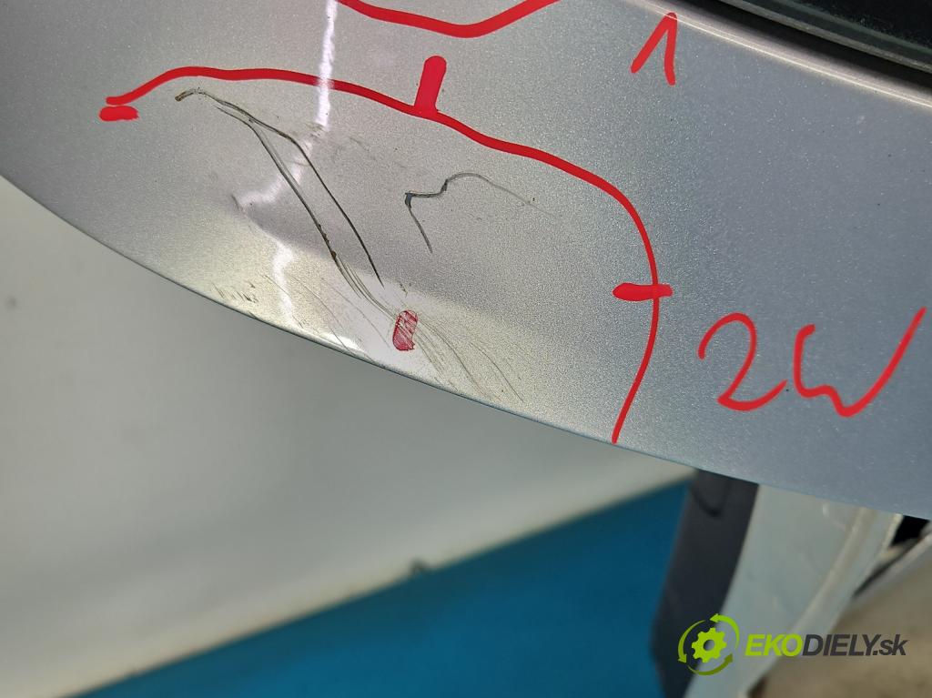 Vw Golf plus 1.4 TSI 122 HP manual 90 kW 1390 cm3 5- zadna kufor  (Kapota zadná (kufor))