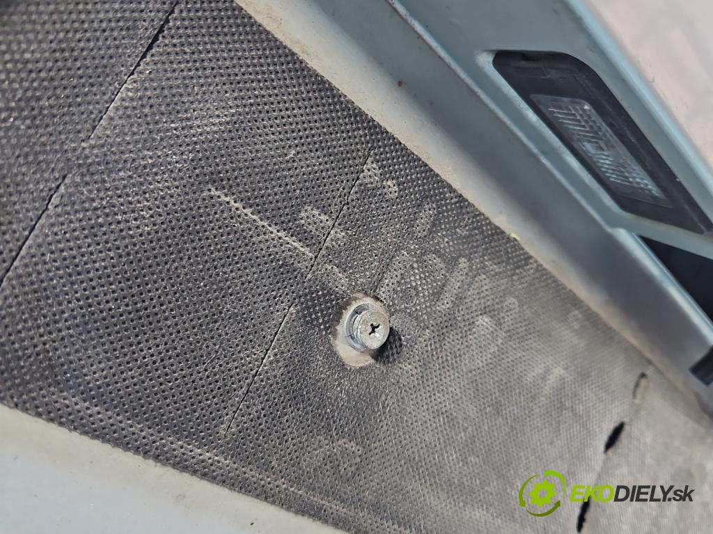 Vw Golf plus 1.4 TSI 122 HP manual 90 kW 1390 cm3 5- zadna kufor  (Kapota zadná (kufor))