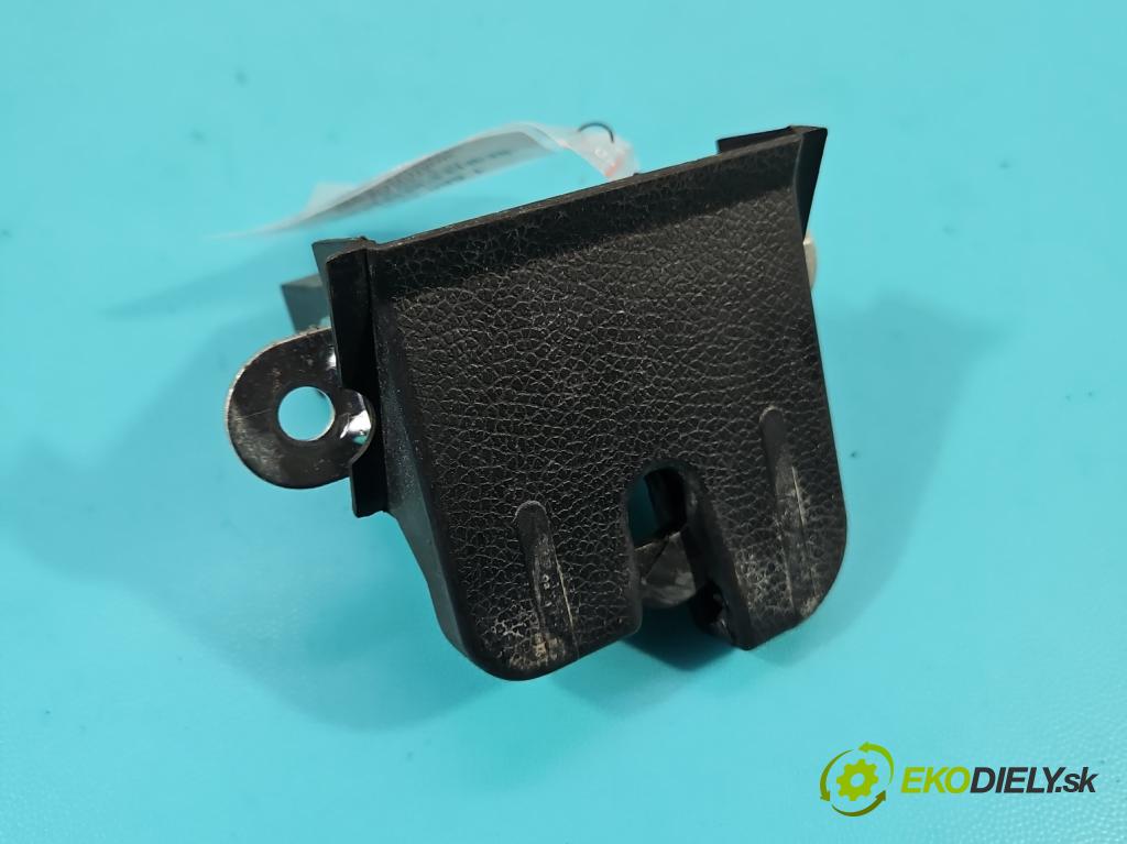 Vw Golf plus 1.4 TSI 122 HP manual 90 kW 1390 cm3 5- zámok kufrové dvere zadné 