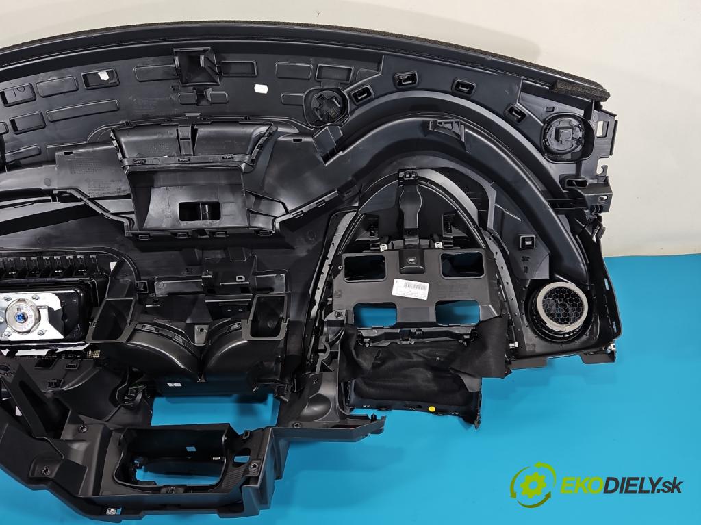Renault Clio IV 2012-2020 1.2 16V 73 hp manual 54 kW 1149 cm3 5- kokpit,přistrojova deska