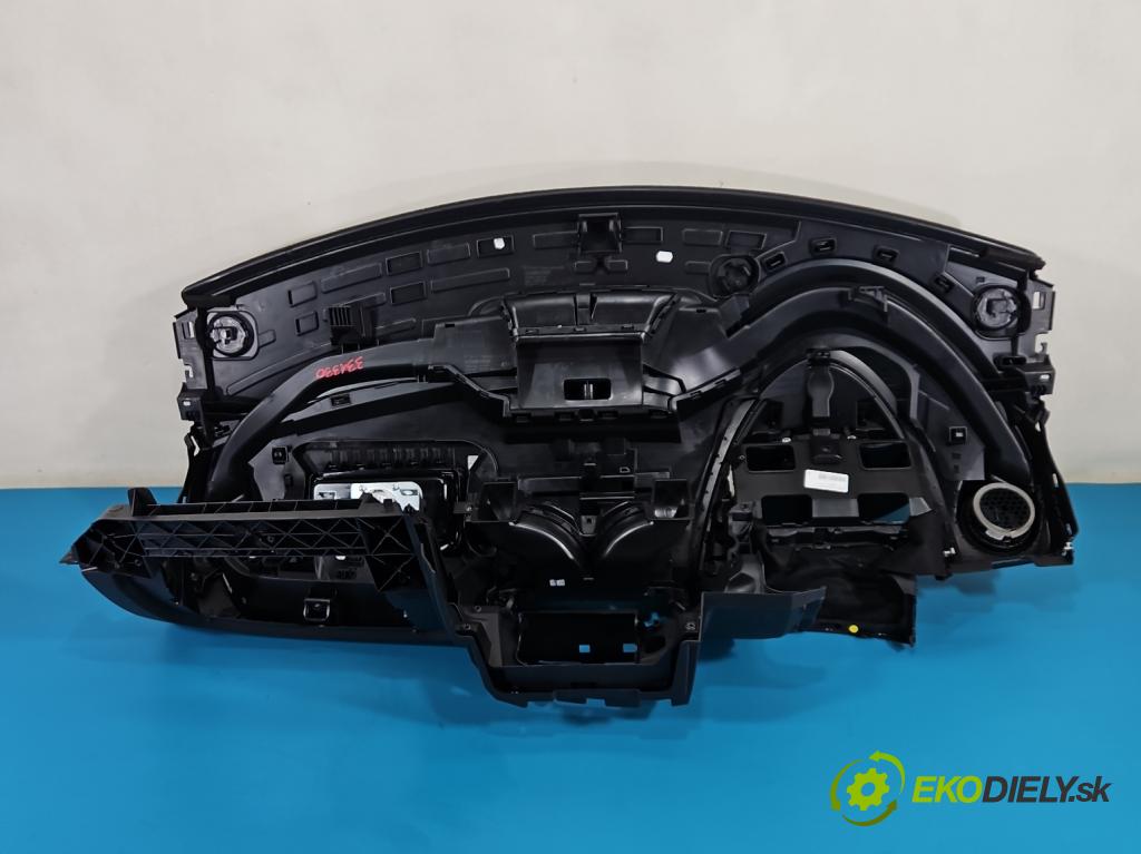 Renault Clio IV 2012-2020 1.2 16V 73 hp manual 54 kW 1149 cm3 5- kokpit,přistrojova deska