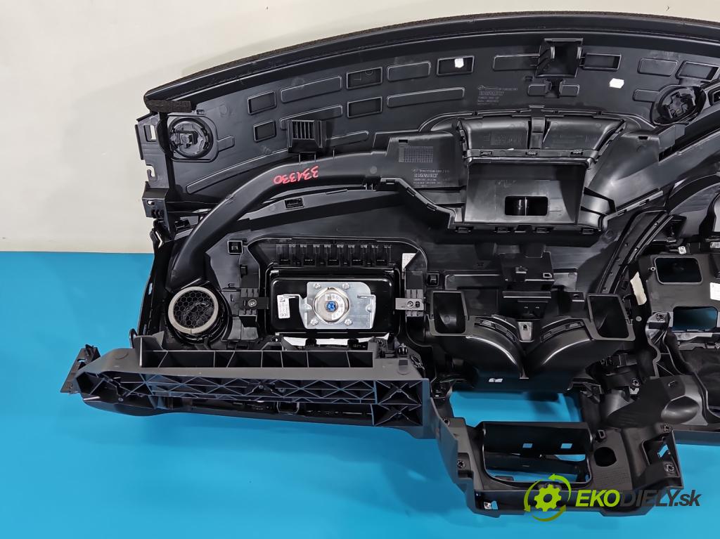 Renault Clio IV 2012-2020 1.2 16V 73 hp manual 54 kW 1149 cm3 5- kokpit,přistrojova deska