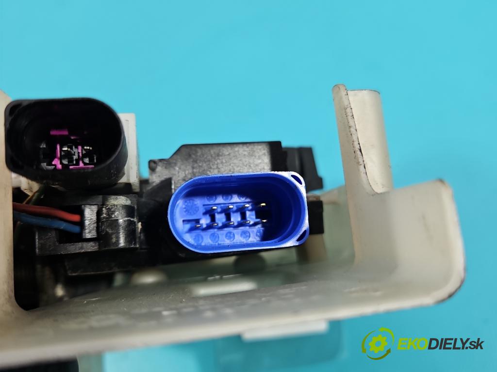 Porsche Cayenne I 2002-2010 4.5 V8 340KM: automatic 250 kW 4511 cm3 5- zámok predné ľavý 7L0837089