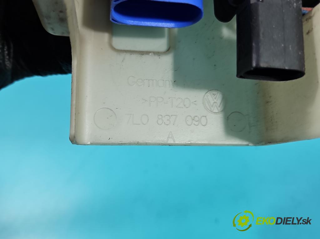 Porsche Cayenne I 2002-2010 4.5 V8 340KM automatic 250 kW 4511 cm3 5- zámek přední pravý 7L0837090