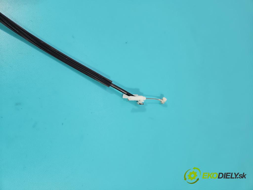 Porsche Cayenne I 2002-2010 4.5 V8 340KM automatic 250 kW 4511 cm3 5- zámek přední pravý 7L0837090