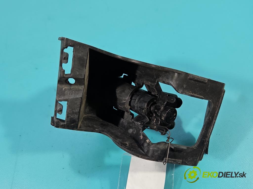 Vw Tiguan I 2007-2016 1.4 TSI 150 HP manual 110 kW 1390 cm3 5- ostrekovač reflektor: pravý 5N0955978