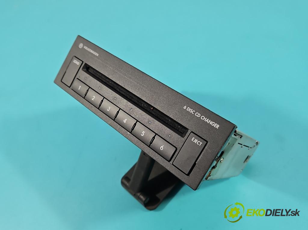 Vw Tiguan I 2007-2016 1.4 TSI 150 hp manual 110 kW 1390 cm3 5- Měnič: cd 1K0035110A (CD měnič)