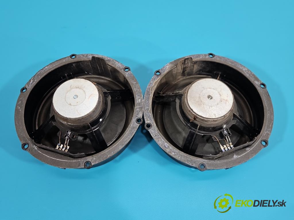 Vw Tiguan I 2007-2016 1.4 TSI 150 hp manual 110 kW 1390 cm3 5- reproduktory komplet 5N0035454