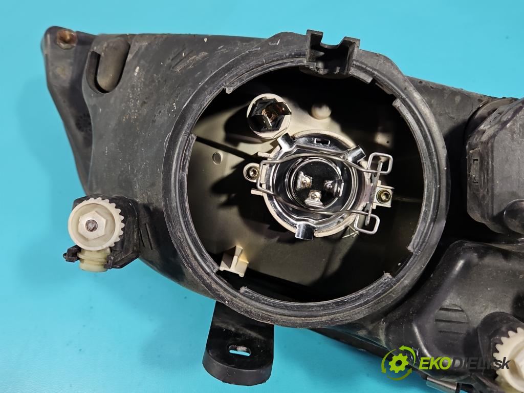 Mitsubishi Space star 1.6 16V 98 HP manual 72 kW 1584 cm3 5- Reflektor: ľavý  (Kľučka dverí ostatné)