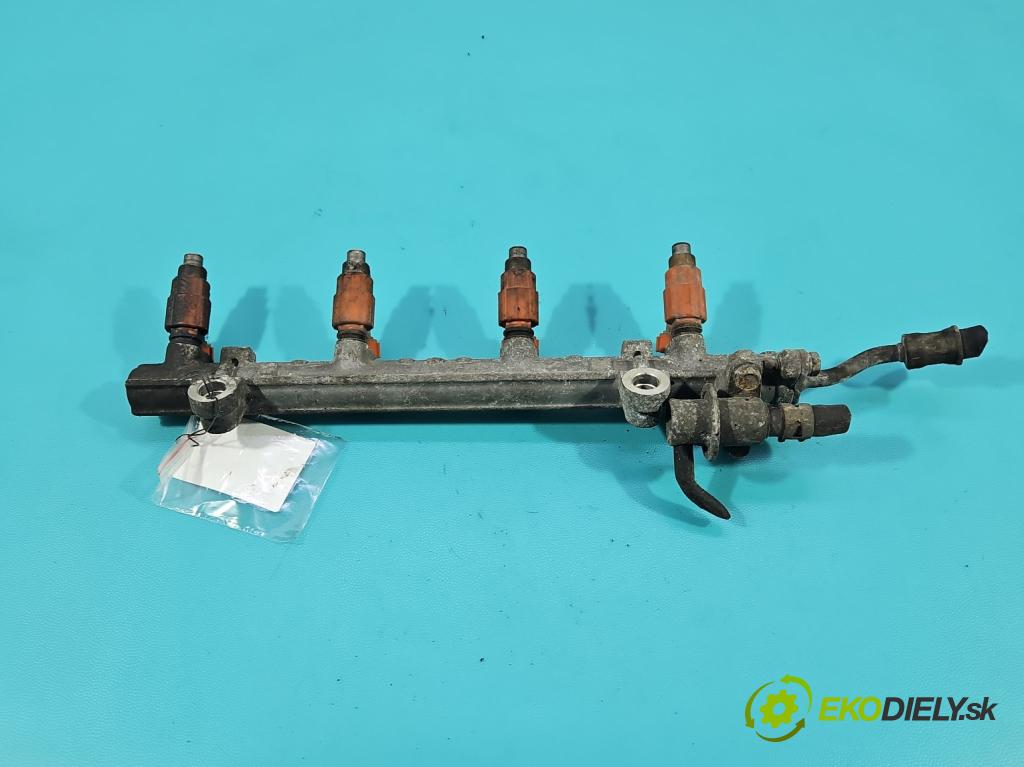 Mitsubishi Space star 1.6 16V 98 HP manual 72 kW 1584 cm3 5- vstrek 73102YH (Vstrekovač paliva)