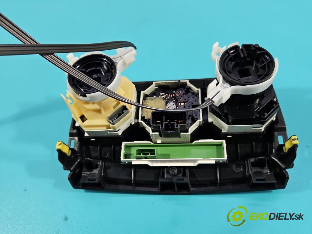 Toyota Verso 2009-2018 1.8 16V 147 HP automatic 108 kW 1798 cm3 5- panel kúrenia 55420-0F020