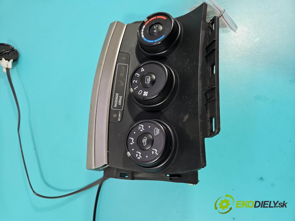 Toyota Verso 2009-2018 1.8 16V 147 HP automatic 108 kW 1798 cm3 5- panel kúrenia 55420-0F020