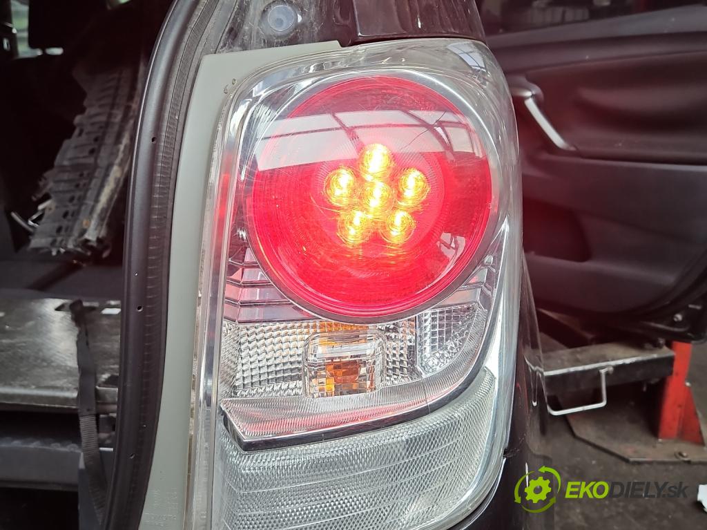 Toyota Verso 2009-2018 1.8 16V 147 HP automatic 108 kW 1798 cm3 5- svetlo / reflektor zadné pravé  (Kľučka dverí ostatné)