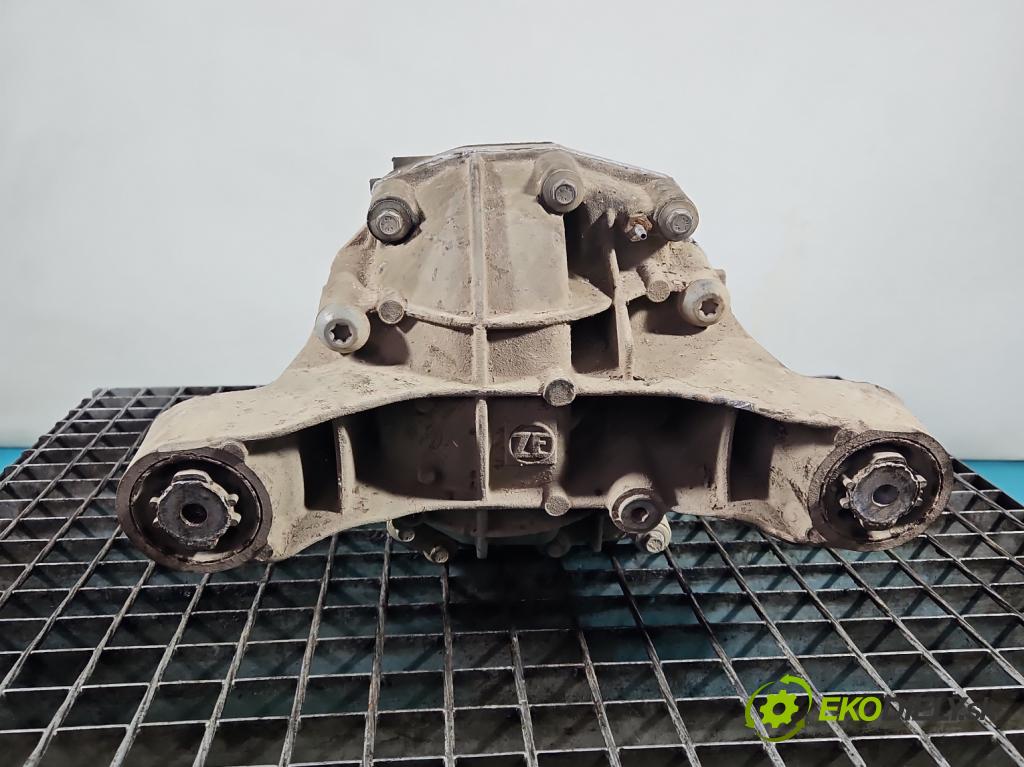 Porsche Cayenne I 2002-2010 4.5 V8 340KM: automatic 250 kW 4511 cm3 5- Most: zadní: HUC