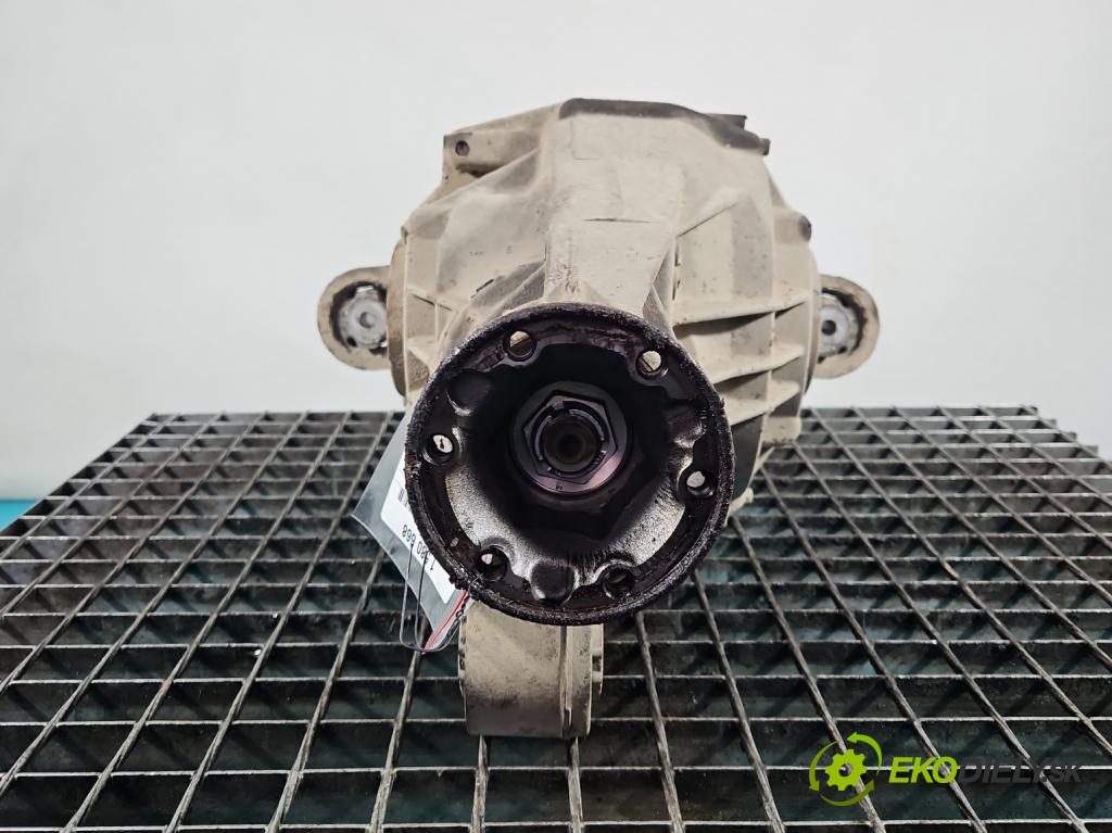 Porsche Cayenne I 2002-2010 4.5 V8 340KM: automatic 250 kW 4511 cm3 5- Most: zadní: HUC