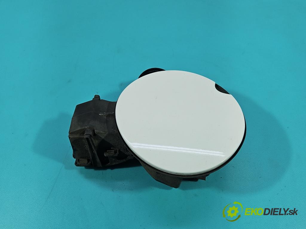 Renault Clio IV 2012-2020 1.2 16V 73 HP manual 54 kW 1149 cm3 5- Klapka nádrže palivo 301931 (Kľučka dverí ostatné)