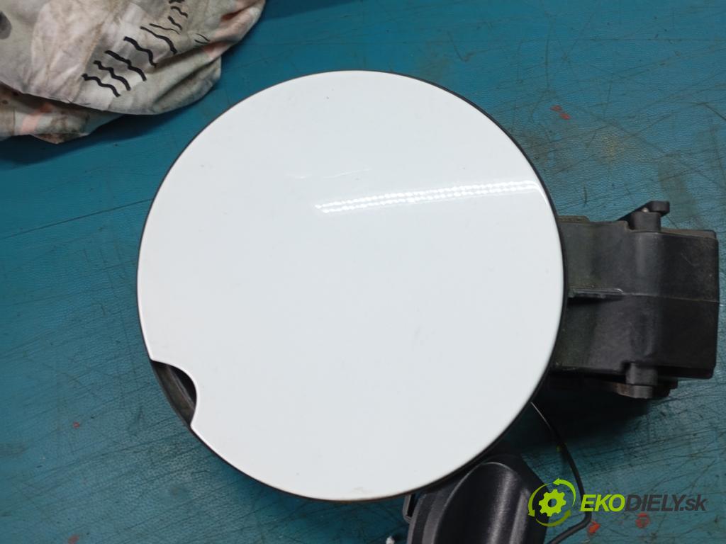 Renault Clio IV 2012-2020 1.2 16V 73 HP manual 54 kW 1149 cm3 5- Klapka nádrže palivo 301931 (Kľučka dverí ostatné)