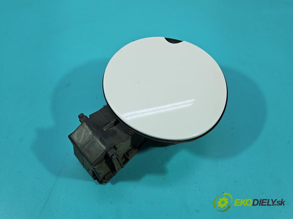 Renault Clio IV 2012-2020 1.2 16V 73 HP manual 54 kW 1149 cm3 5- Klapka nádrže palivo 301931 (Kľučka dverí ostatné)