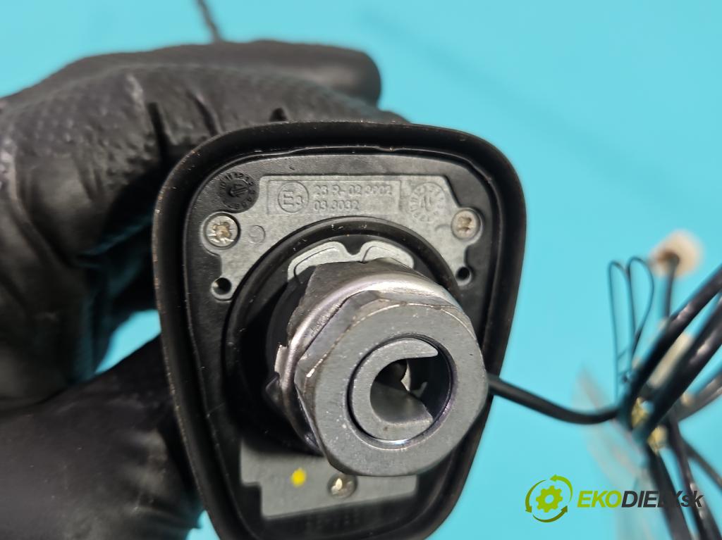 Renault Clio IV 2012-2020 1.2 16V 73 hp manual 54 kW 1149 cm3 5- Antena