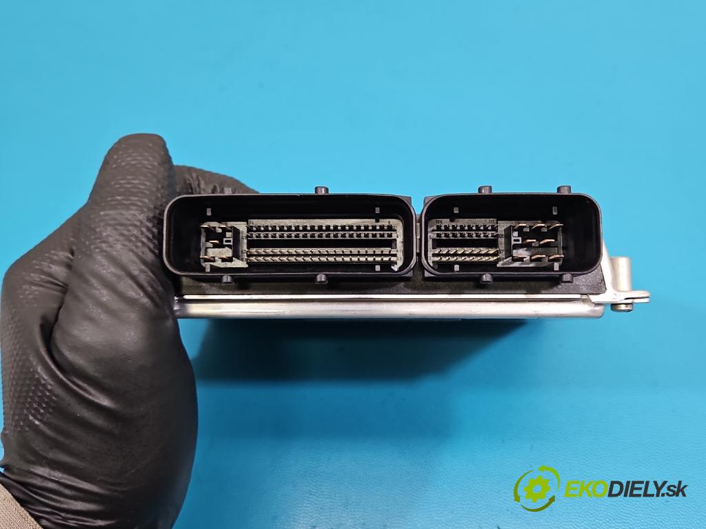 Porsche Cayenne I 2002-2010 4.5 V8 340KM: automatic 250 kW 4511 cm3 5- riadiaca jednotka ostatné 7L0907553H