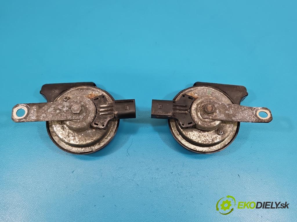 Skoda Octavia III 2013- 1.4 TSI 150 HP manual 110 kW 1395 cm3 5- Klakson: 5Q0951223B