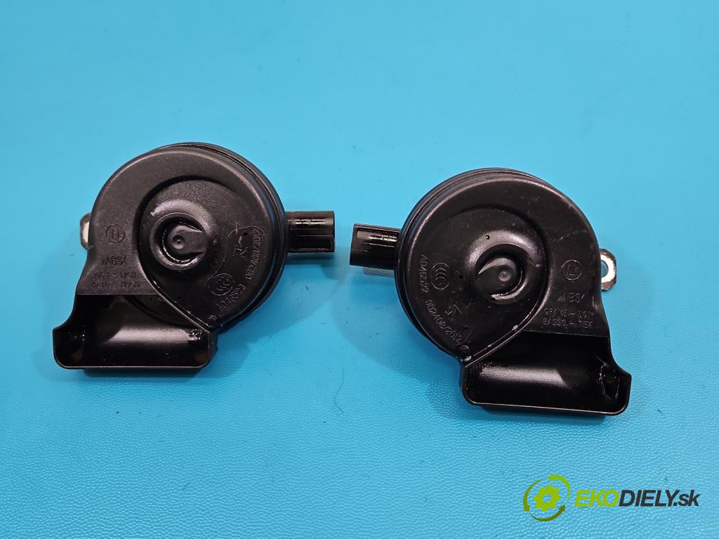 Skoda Octavia III 2013- 1.4 TSI 150 HP manual 110 kW 1395 cm3 5- Klakson: 5Q0951223B