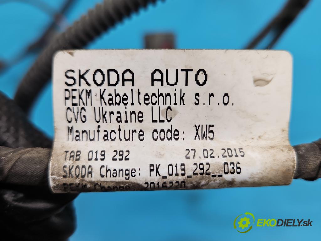 Skoda Octavia III 2013- 1.4 TSI CZDA: 150 HP manual 110 kW 1395 cm3 5- Zväzok: nárazník predné 5E0971095CL