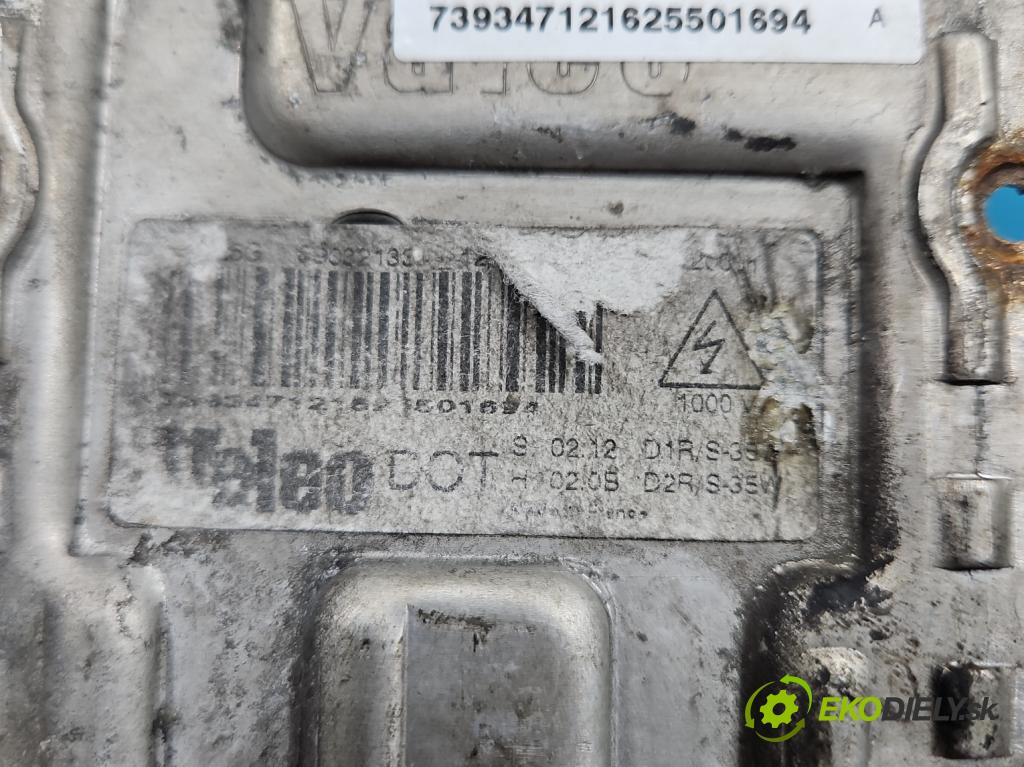 Porsche Cayenne I 2002-2010 4.5 V8 340KM: automatic 250 kW 4511 cm3 5- střídač: xenon 7316Q057L (Riadiaca jednotka xenónu)