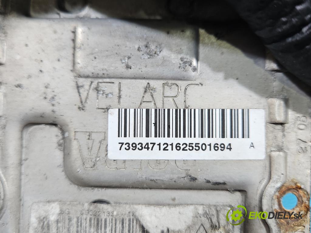 Porsche Cayenne I 2002-2010 4.5 V8 340KM: automatic 250 kW 4511 cm3 5- střídač: xenon 7316Q057L (Riadiaca jednotka xenónu)