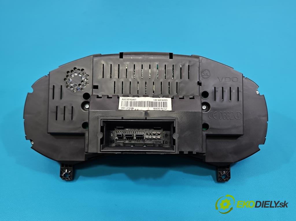 Skoda Octavia II 2004-2013 1.9 tdi 105 HP manual 77 kW 1896 cm3 5- prístrojovka/ budíky 1Z0920842D (Prístrojová doska)