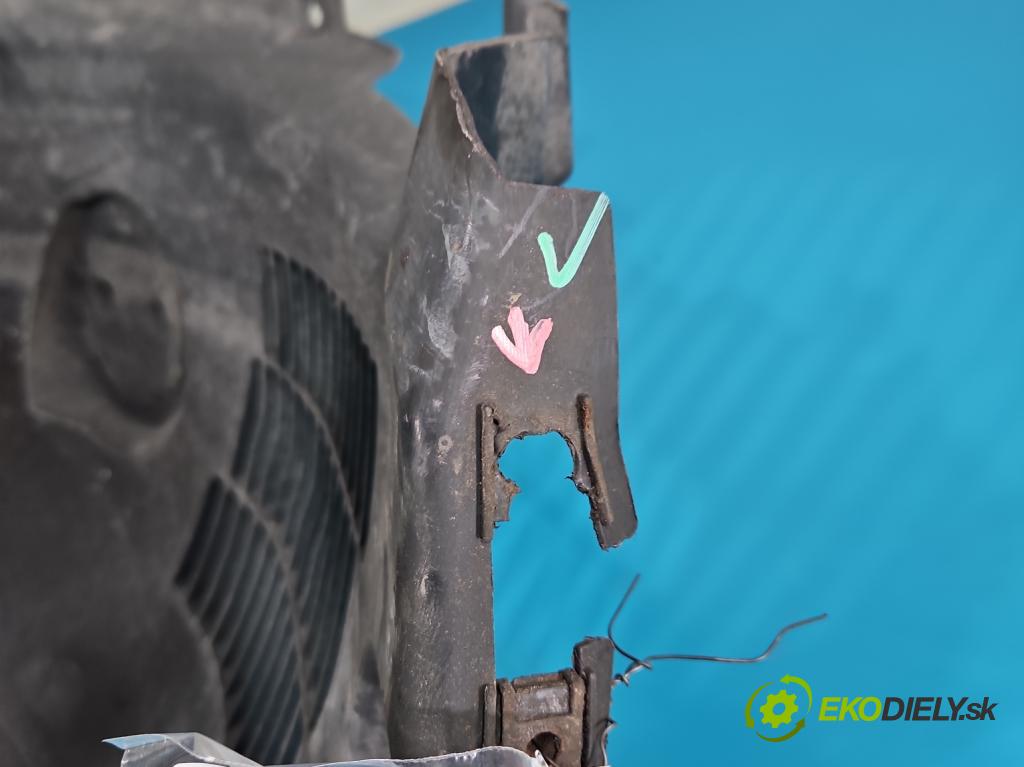 Jaguar F-Pace 16- 2.0d 241KM automatic 177 kW 1999 cm3 5- Blatník: predné pravé X761-FRTWAL-RH