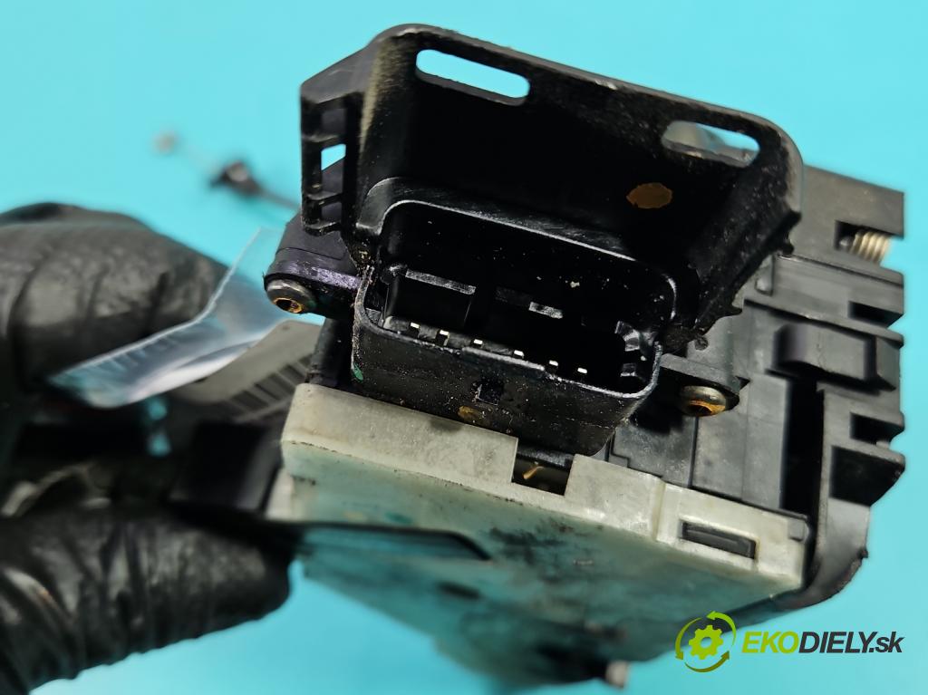 Peugeot 207 1.4 16V 88 hp manual 65 kW 1360 cm3 3- zámek přední levý 24087816