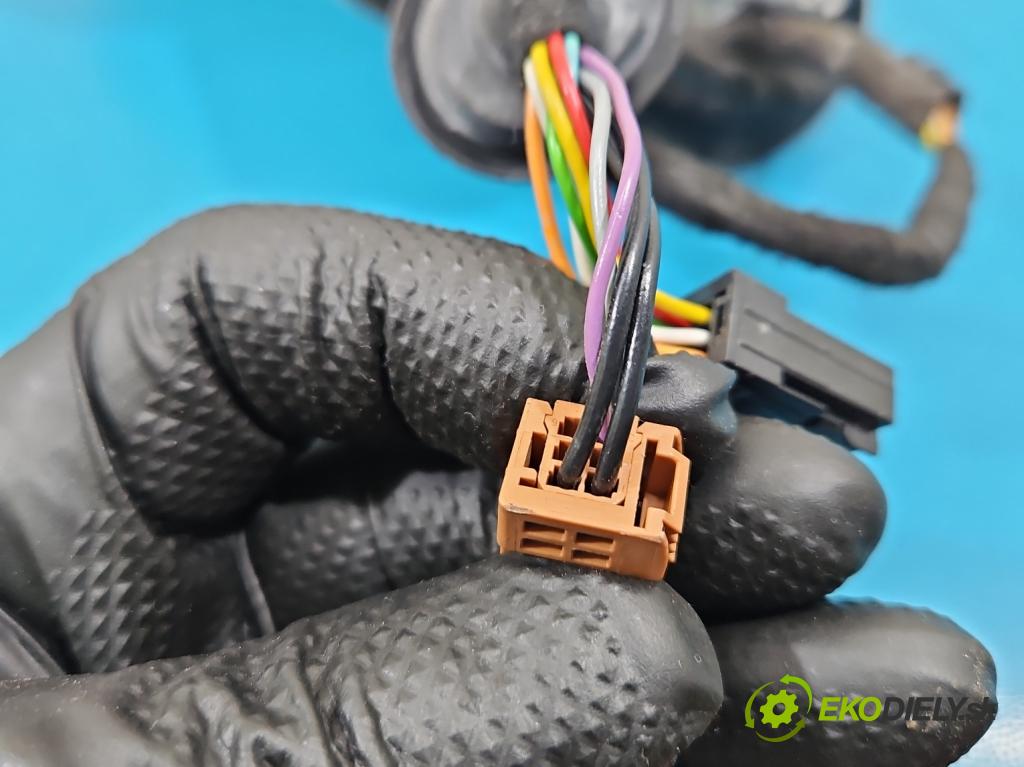 Citroen DS5 2011-2015 2.0 HDI 163 hp automatic 120 kW 1997 cm3 5- zpětné zrcátko levé  (Klika dveří ostatní)