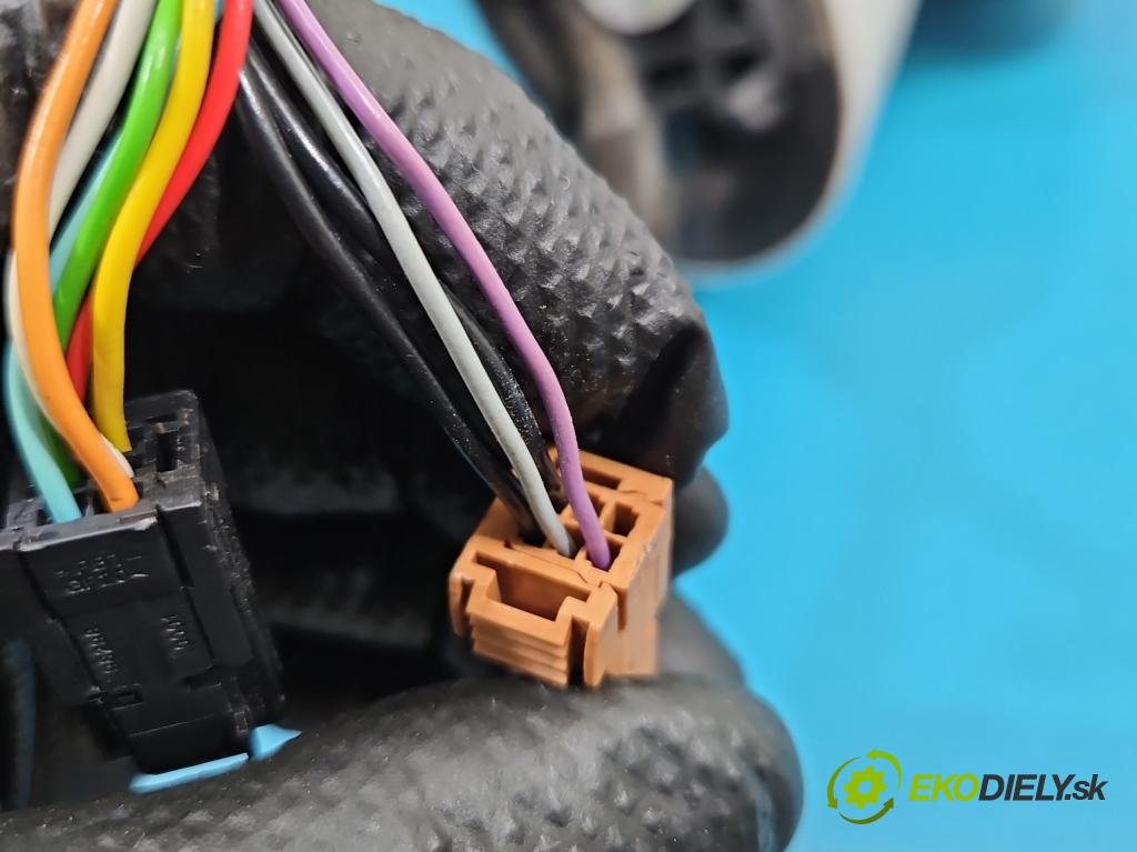 Citroen DS5 2011-2015 2.0 HDI 163 hp automatic 120 kW 1997 cm3 5- zpětné zrcátko levé  (Klika dveří ostatní)