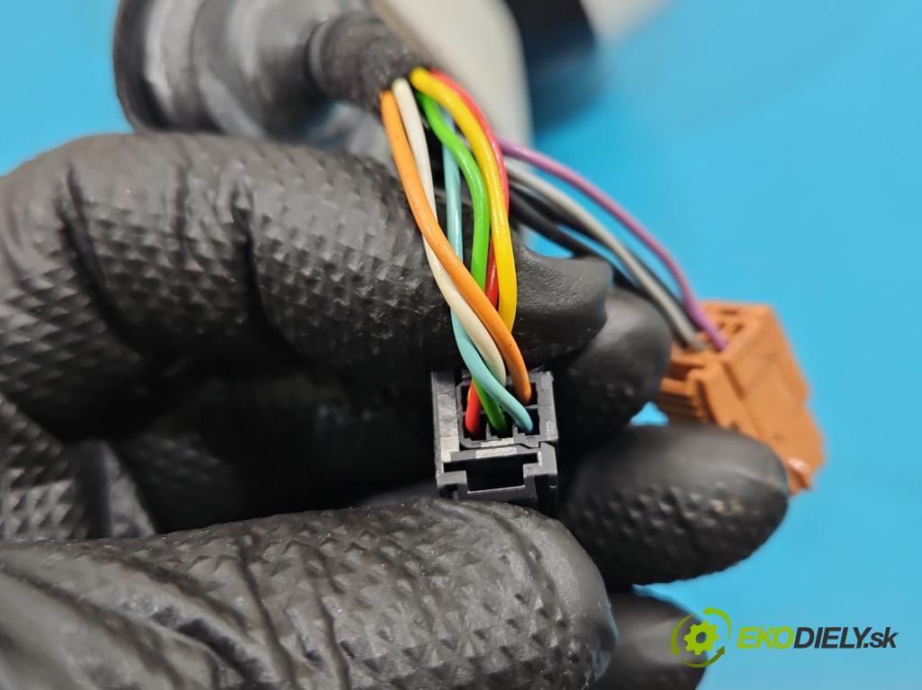 Citroen DS5 2011-2015 2.0 HDI 163 hp automatic 120 kW 1997 cm3 5- zpětné zrcátko levé  (Klika dveří ostatní)