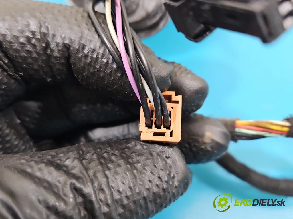 Citroen DS5 2011-2015 2.0 HDI 163 hp automatic 120 kW 1997 cm3 5- zpětné zrcátko pravé  (Klika dveří ostatní)