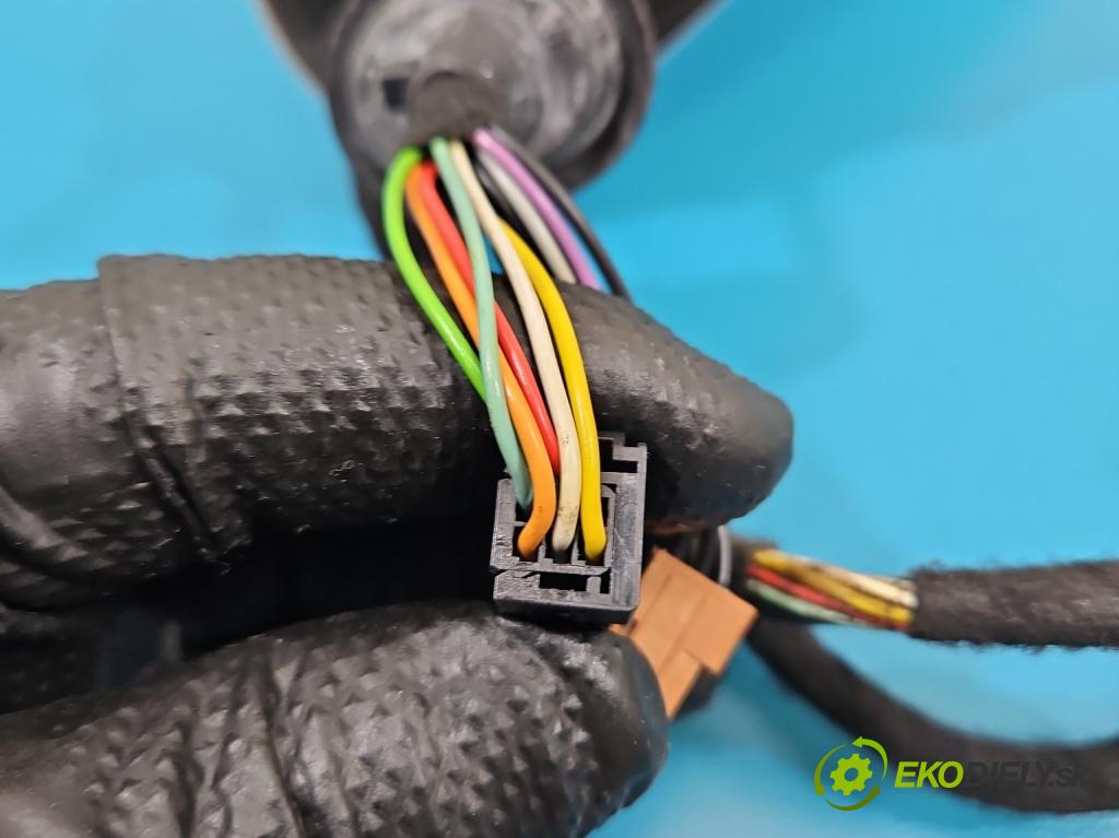 Citroen DS5 2011-2015 2.0 HDI 163 hp automatic 120 kW 1997 cm3 5- zpětné zrcátko pravé  (Klika dveří ostatní)