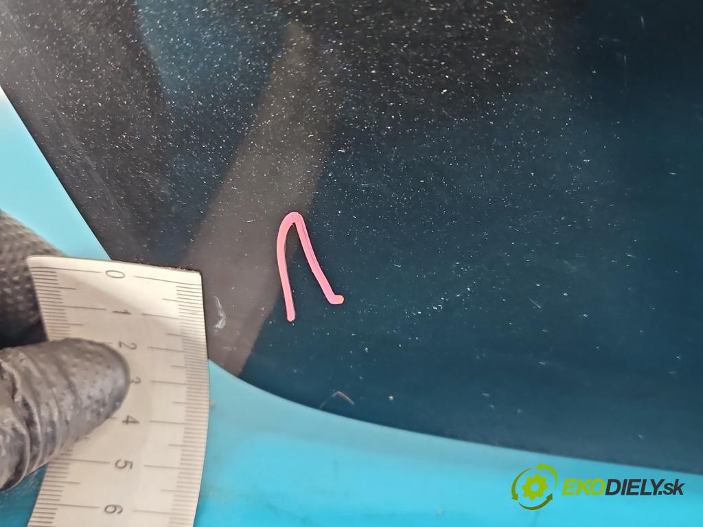 Toyota Verso 2009-2018 1.8 16V 147 HP automatic 108 kW 1798 cm3 5- zadna kufor  (Kapota zadná (kufor))