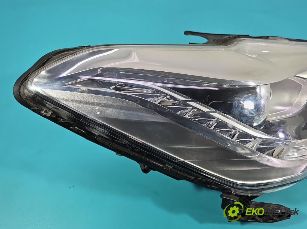 Citroen DS5 2011-2015 2.0 HDI 163 HP automatic 120 kW 1997 cm3 5- Reflektor: pravý 9806093380 (Svetlo predné pravé)