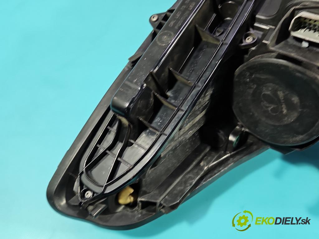 Citroen DS5 2011-2015 2.0 HDI 163 HP automatic 120 kW 1997 cm3 5- Reflektor: pravý 9806093380 (Svetlo predné pravé)