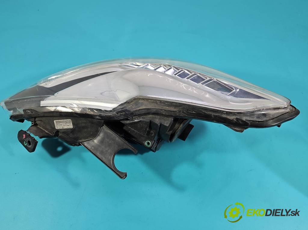 Citroen DS5 2011-2015 2.0 HDI 163 HP automatic 120 kW 1997 cm3 5- Reflektor: pravý 9806093380 (Svetlo predné pravé)