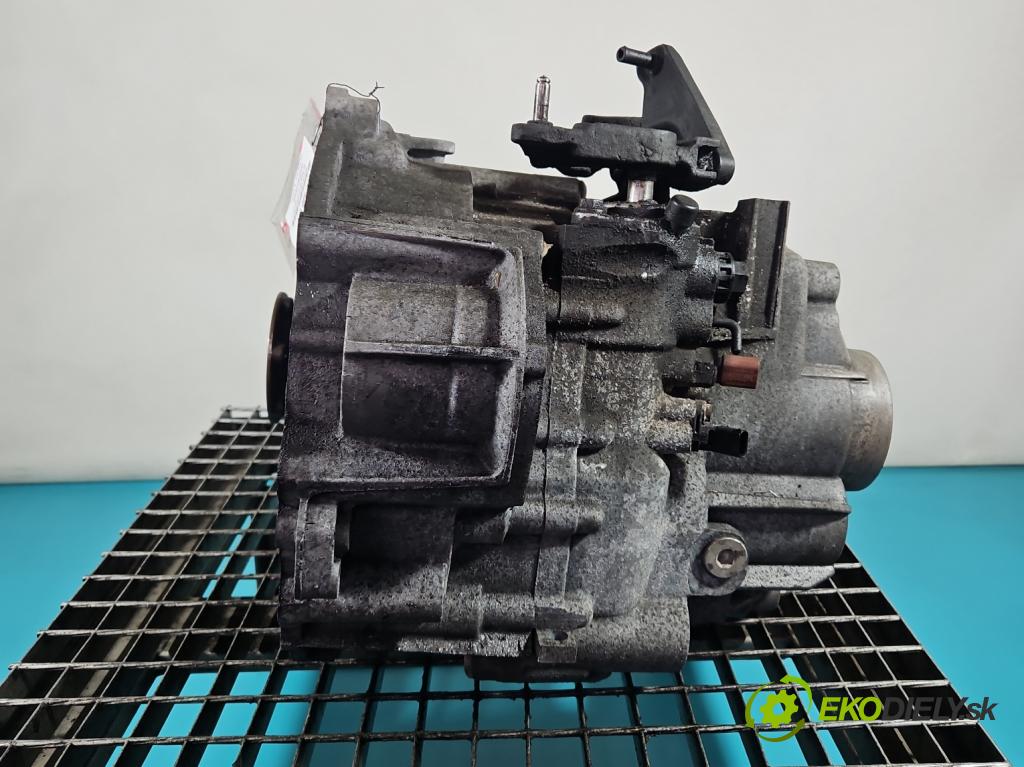 Vw Passat B7 2010-2014 2.0 tdi 140 HP manual 103 kW 1968 cm3 5- prevodovka stupeň,rýchlosť manual NFU