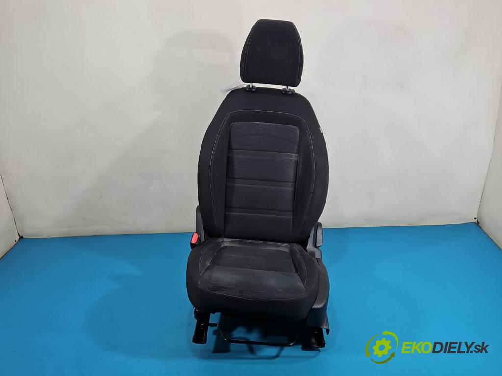 Fiat Tipo II 2015- 1.4 16V 95 hp manual 70 kW 1368 cm3 5- Sedadlo levý  (Sedadlo)